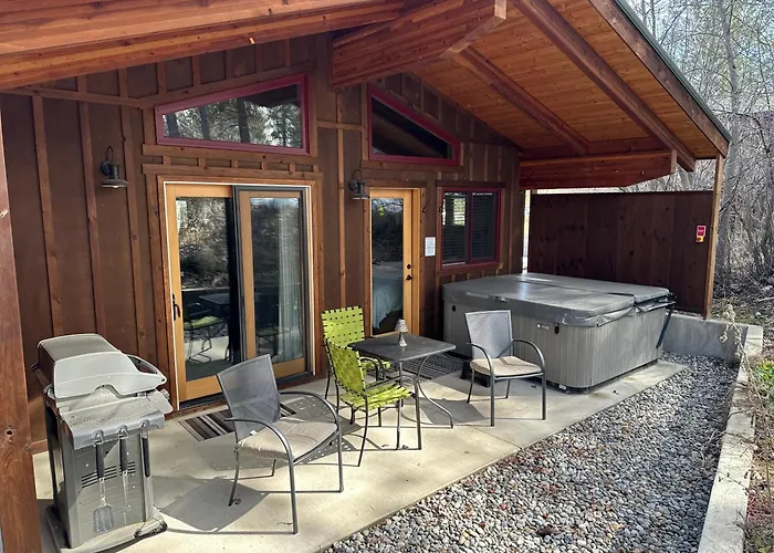 Villa: Chewuch Inn & Cabins